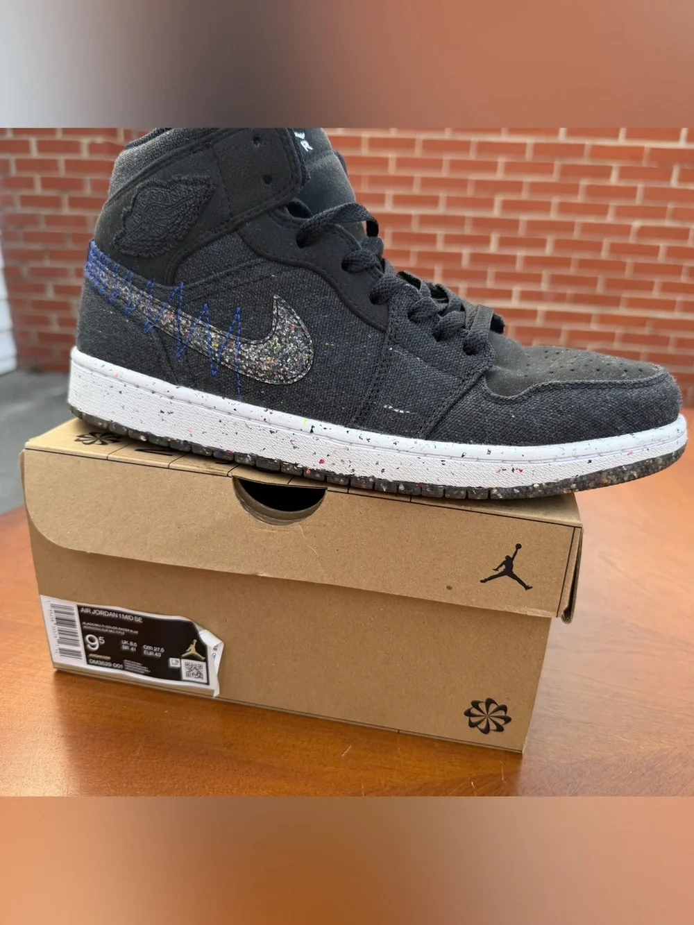 Jordan Air Jordan 1 Mid SE Black Multi-Racer Blue